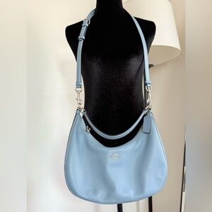 Coach Blue Leather Shoulder Bag with 2 Adjustable Strap